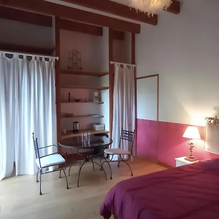 Gæstehus Terre Happy Ribérac